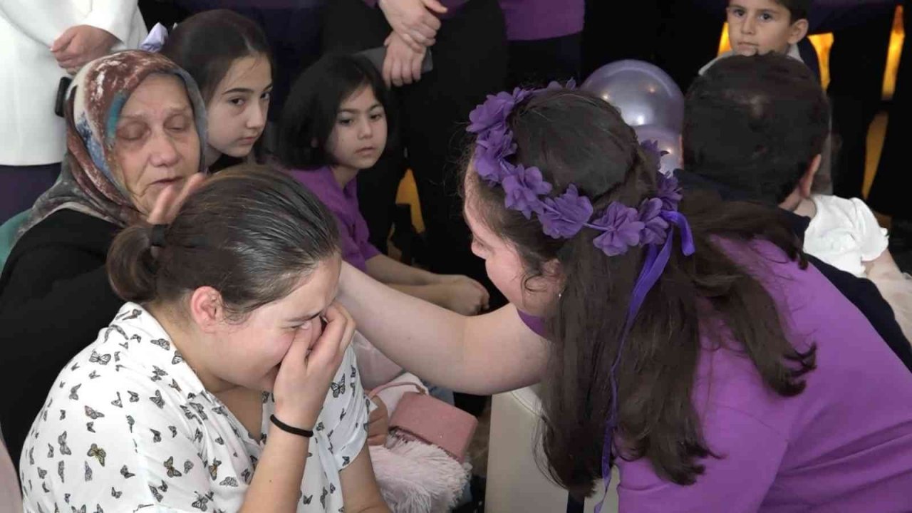 Herkes alkışladı, o ağladı