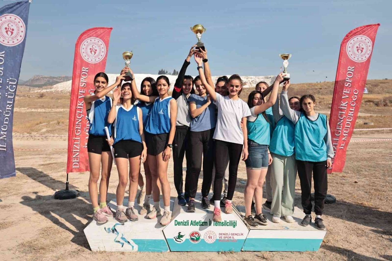 Kros heyecanı Pamukkale’de yaşandı