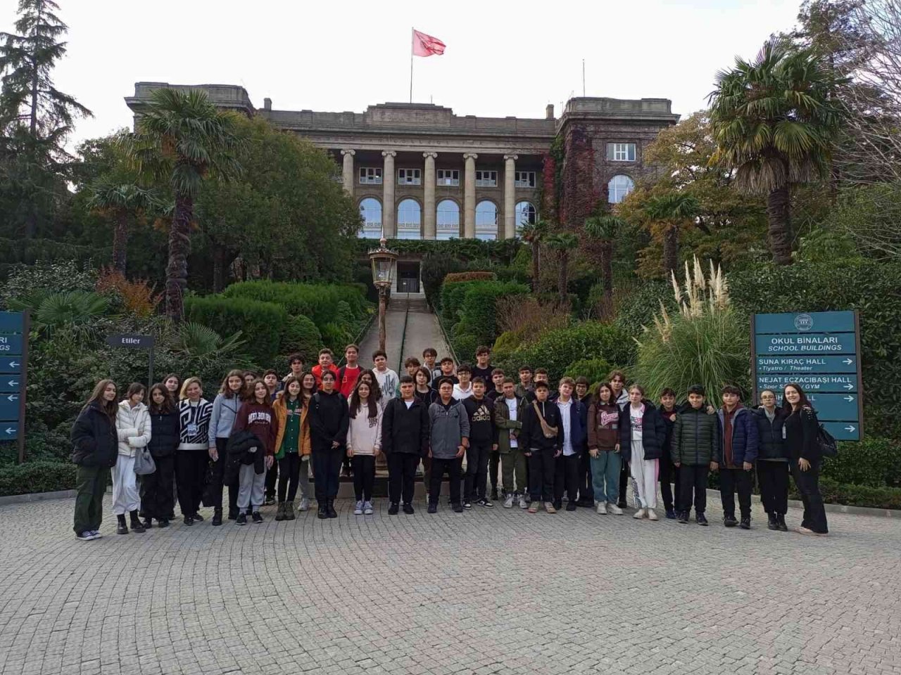 Kolej öğrencileri İstanbul’u gezdi