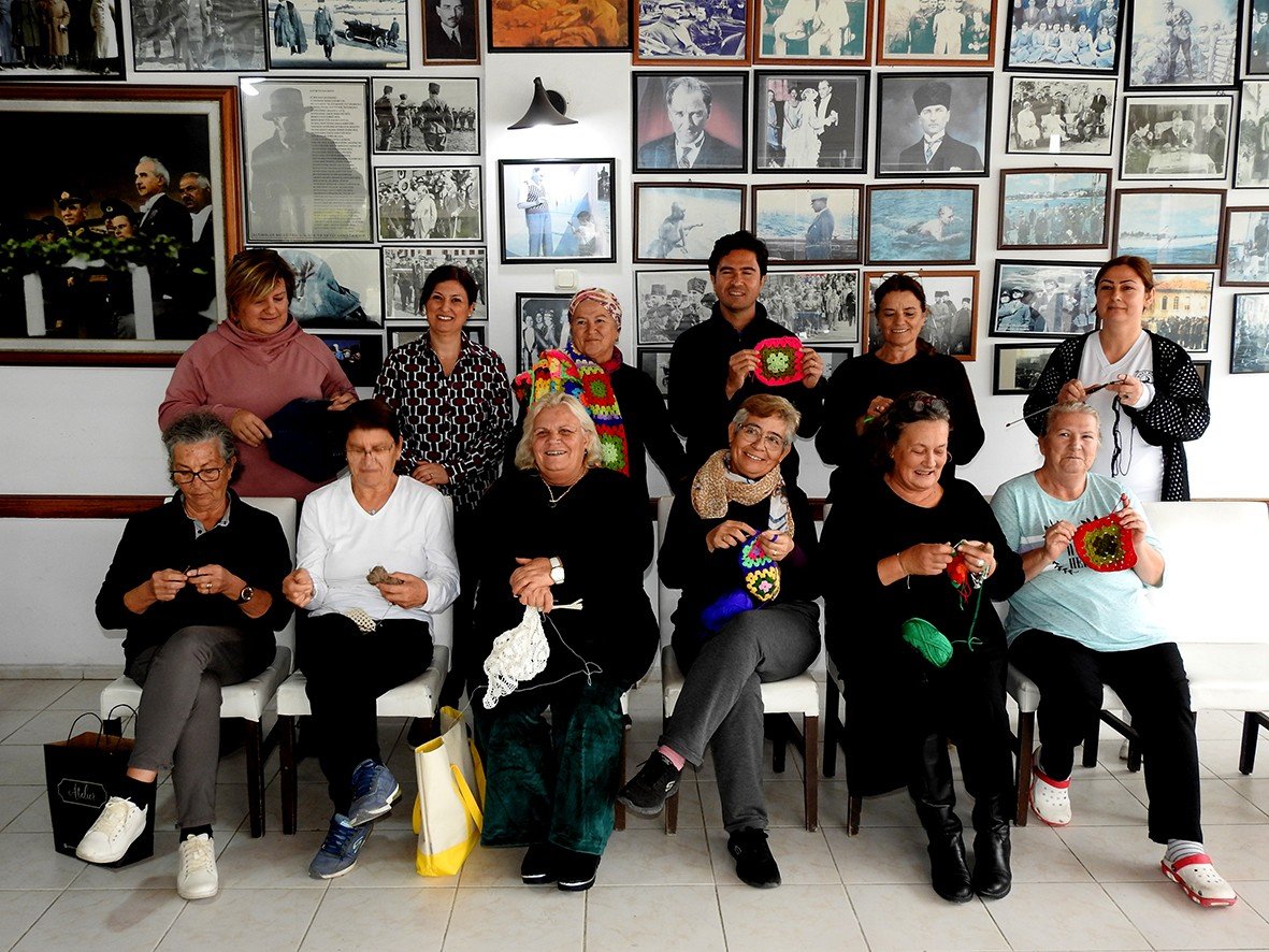 Çeşmeli kadınlar örgü günlerinde buluşuyor