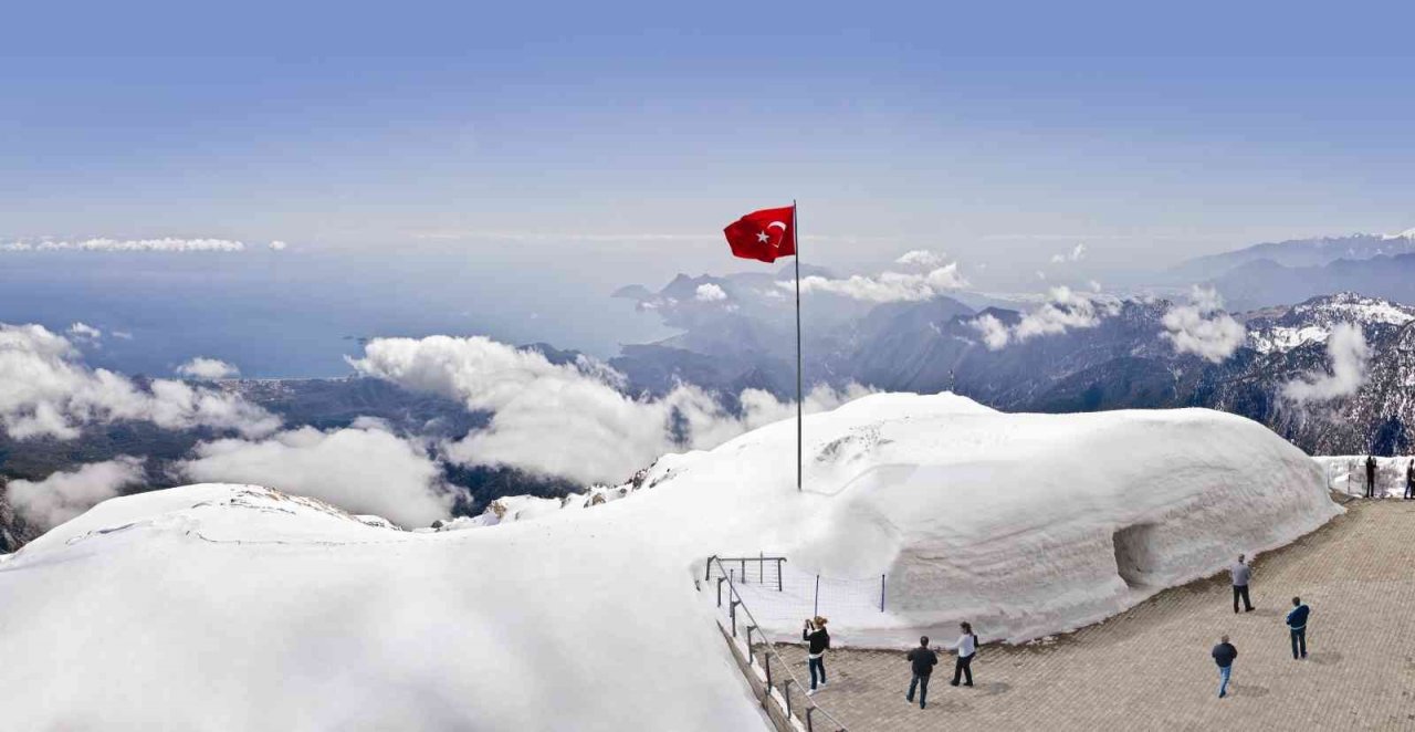 Kemer’de kış sezonunda daha fazla otel açık kalacak