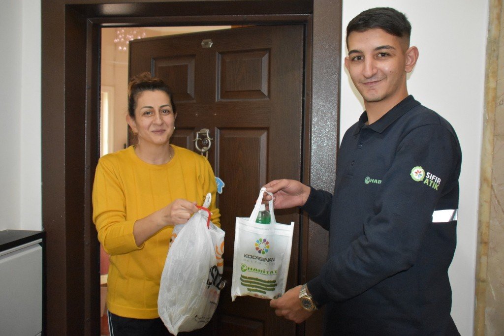 Kocasinan Belediyesi’nden bitkisel atık yağa, temizlik seti hediye