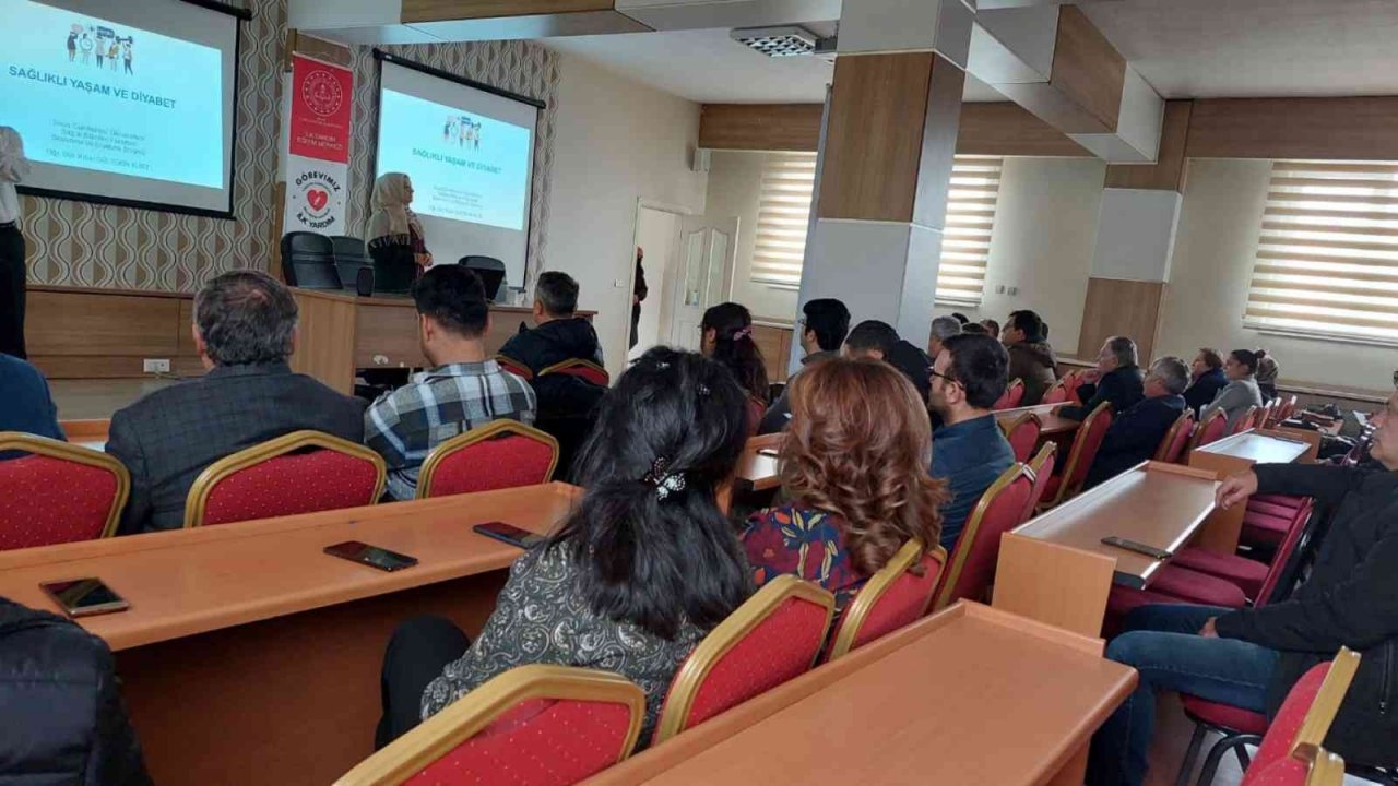 Öğretmenler yürüyerek diyabete dikkat çekti