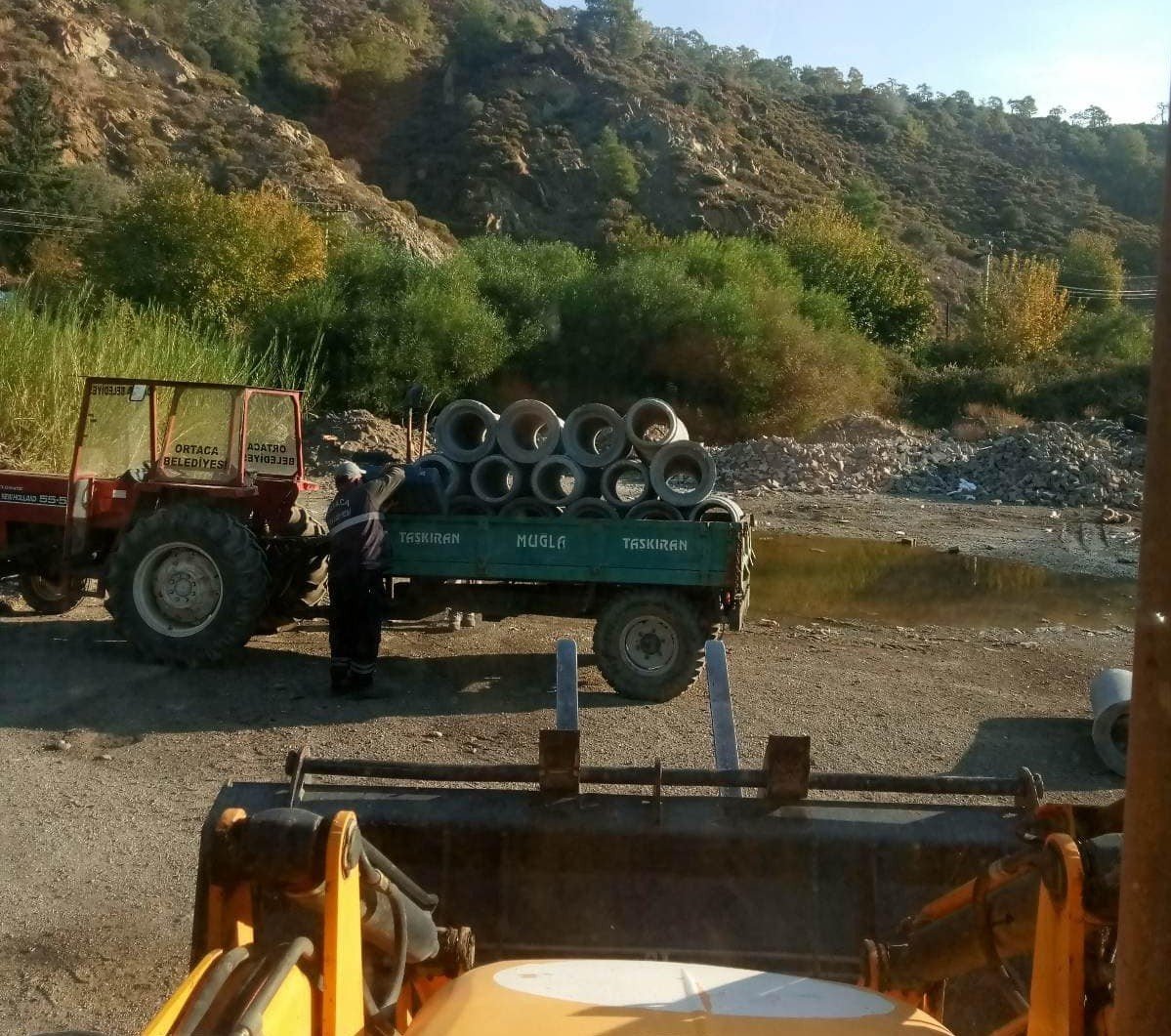 Ortaca Belediyesi yol yenileme çalışmalarını sürdürüyor