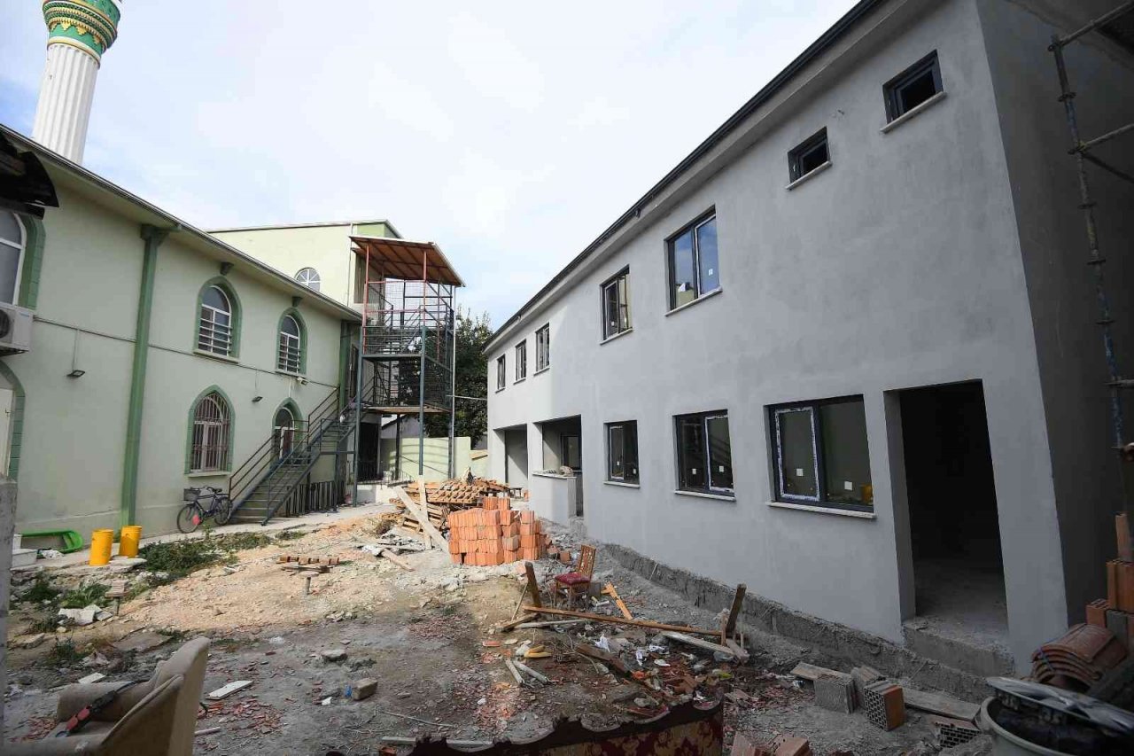 Adalet Cami’ne yeni hizmet binası