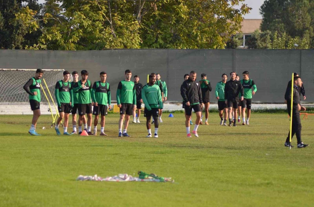 Denizlispor galibiyet serisi yakalamak için çalışmalarına hız verdi