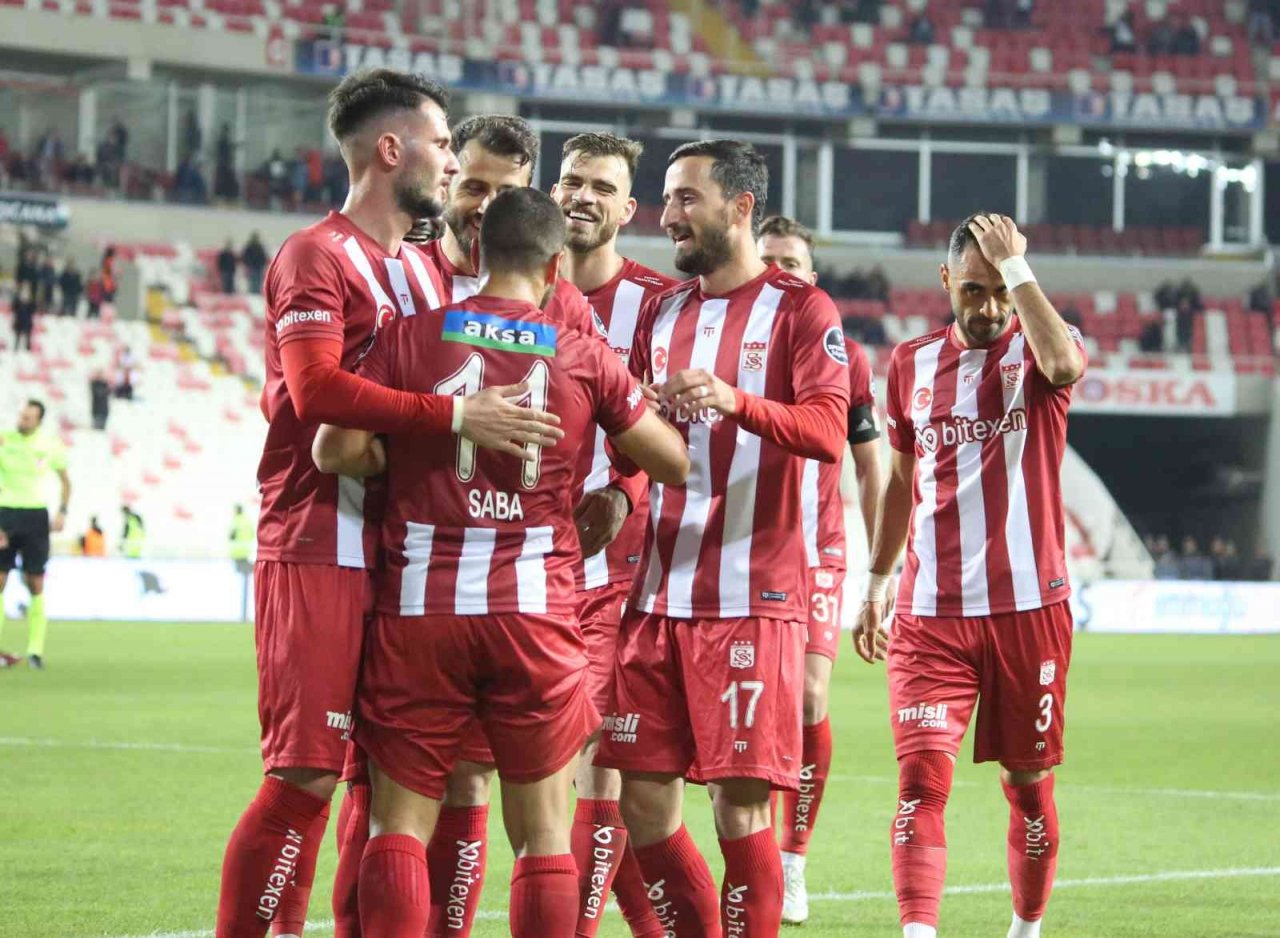 Sivasspor’un iç saha karnesi başarılı