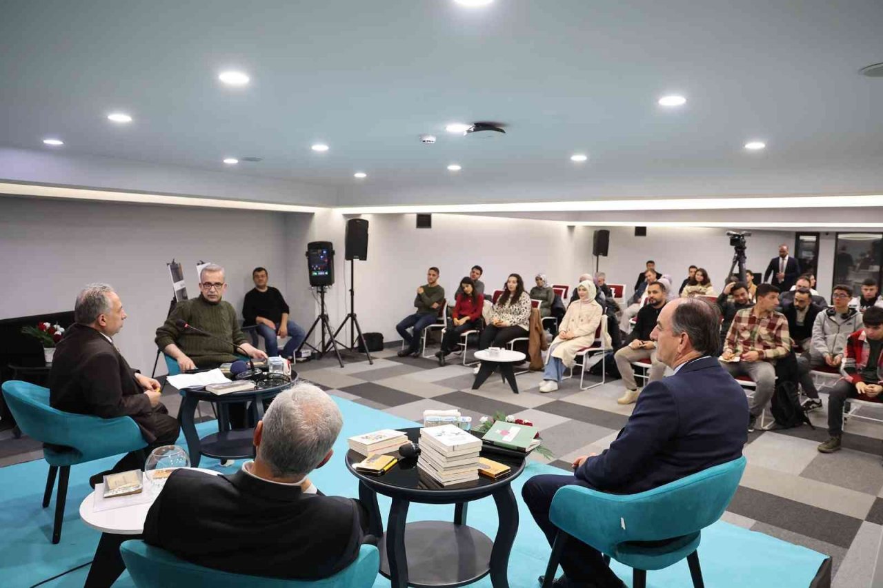 ’Gençlerle Kitap Sohbetleri’nde 6 Eser Ele Alındı