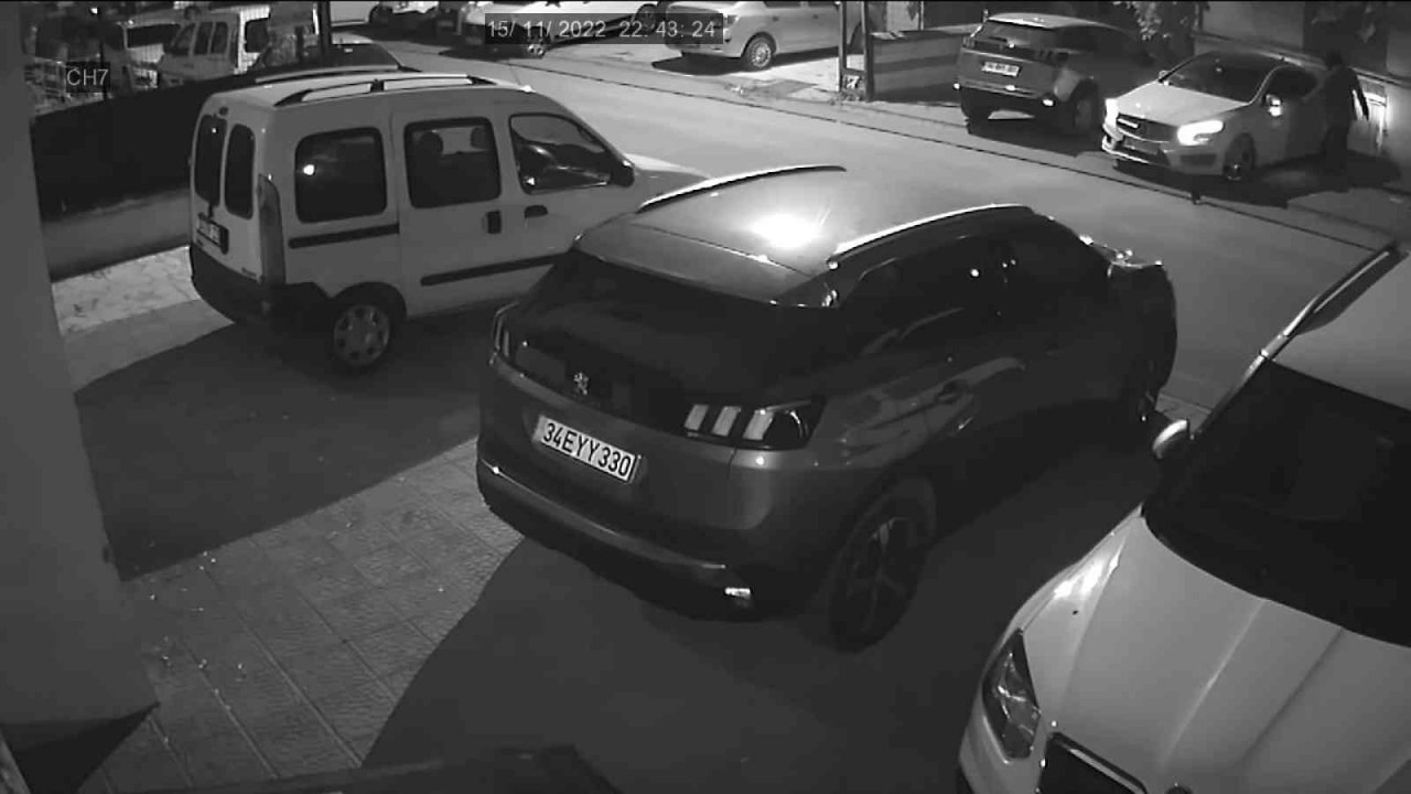 Ümraniye’de evinin önünden aracı çalındı, çocuğunu hastaneye götürecekken fark etti