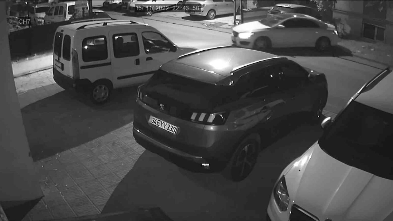 Ümraniye’de evinin önünden aracı çalındı, çocuğunu hastaneye götürecekken fark etti