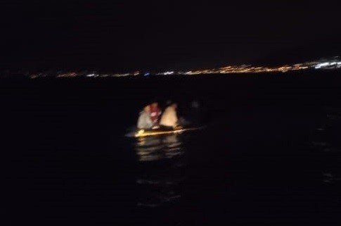 61 düzensiz göçmen yakalandı, 6’sı kurtarıldı