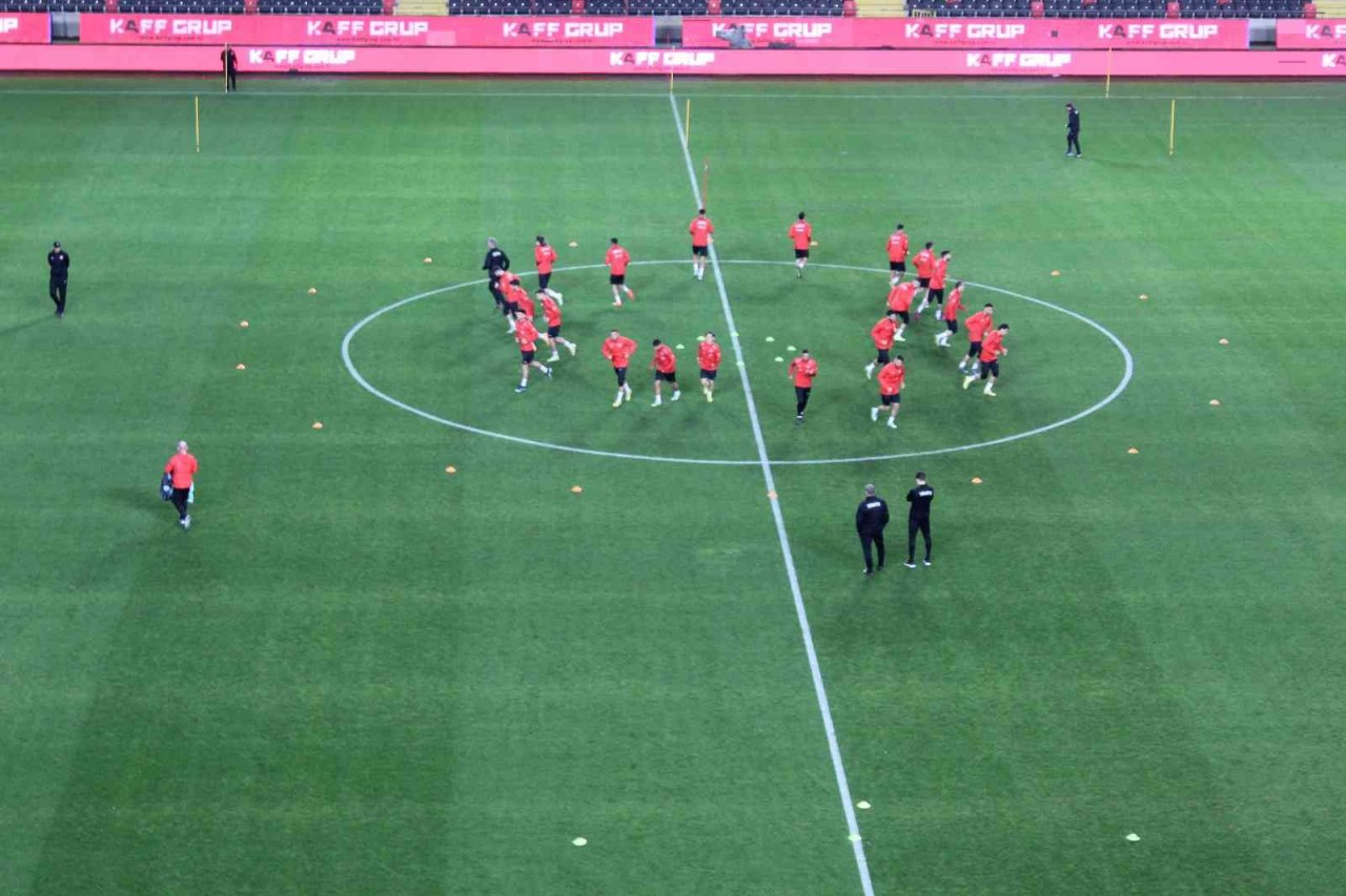 A Milli Takım, Çekya maçı hazırlıklarını tamamladı