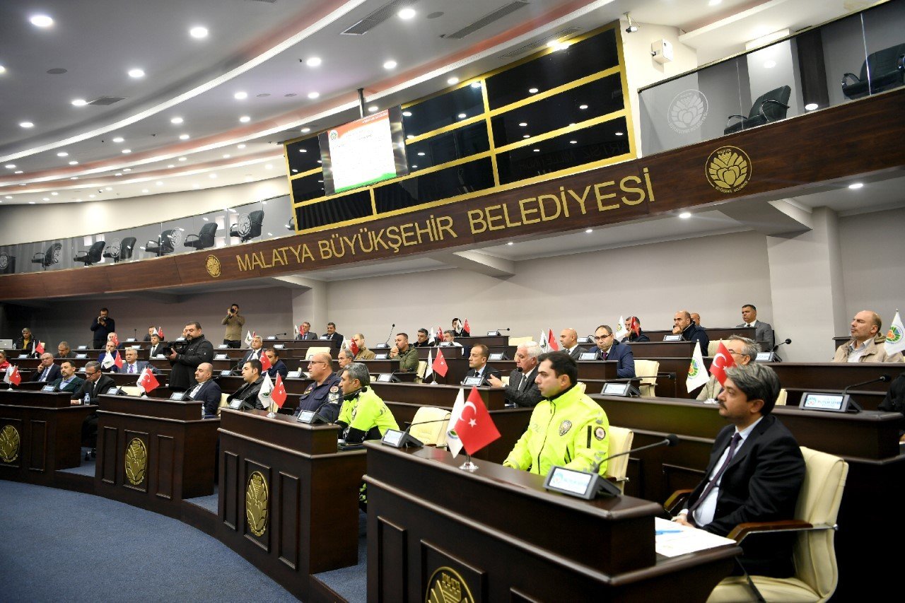 Malatya karla mücadeleye hazırlanıyor