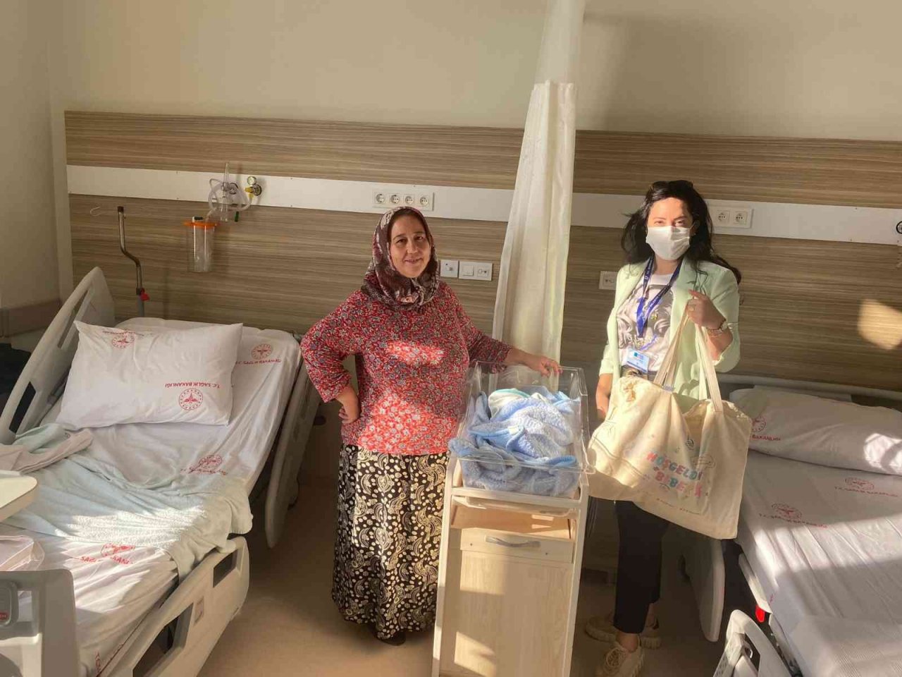 Bodrum Belediyesi ailelerin yanında yer almaya devam ediyor