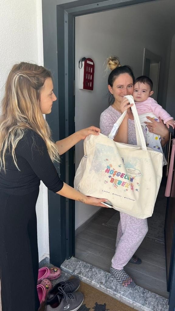 Bodrum Belediyesi ailelerin yanında yer almaya devam ediyor