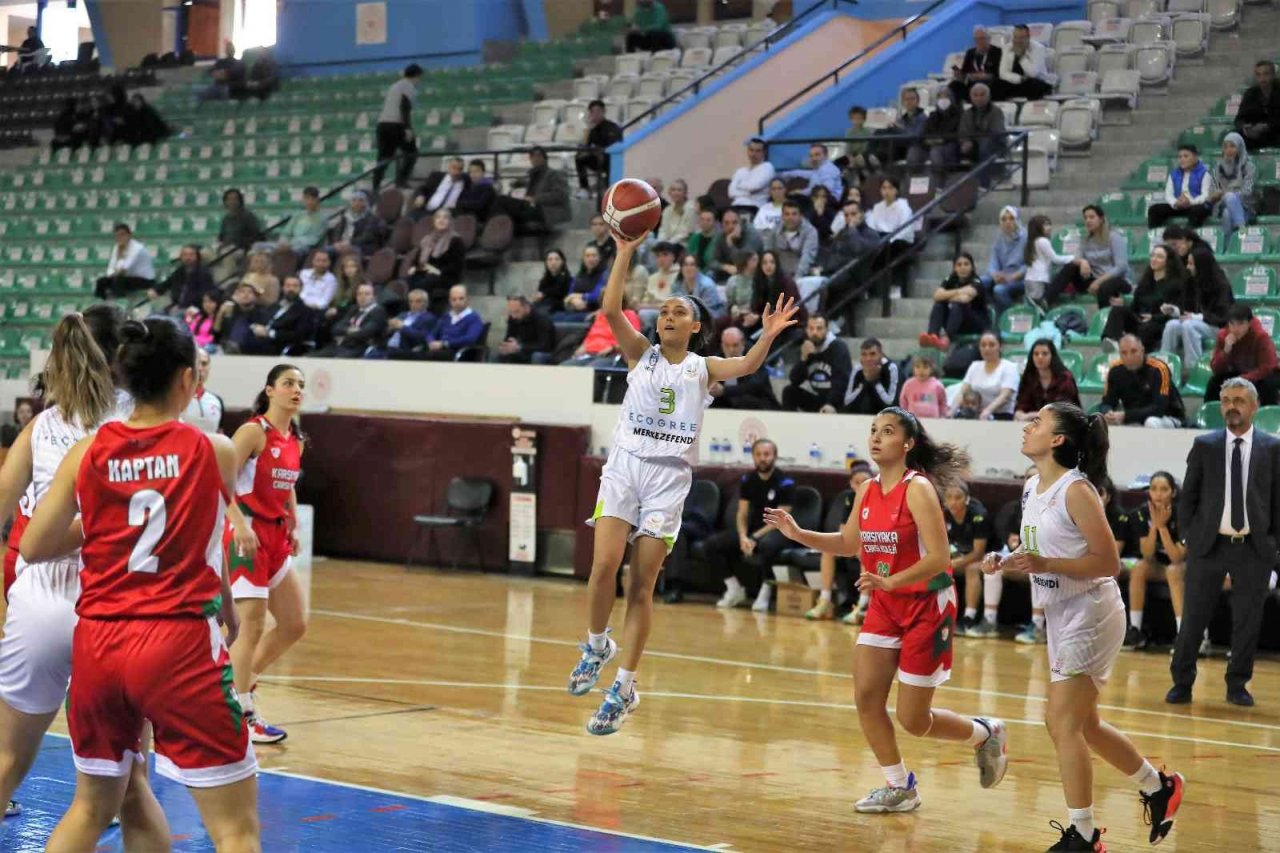 Ecogreen Merkezefendi’nin genç kızları ligde doludizgin ilerliyor