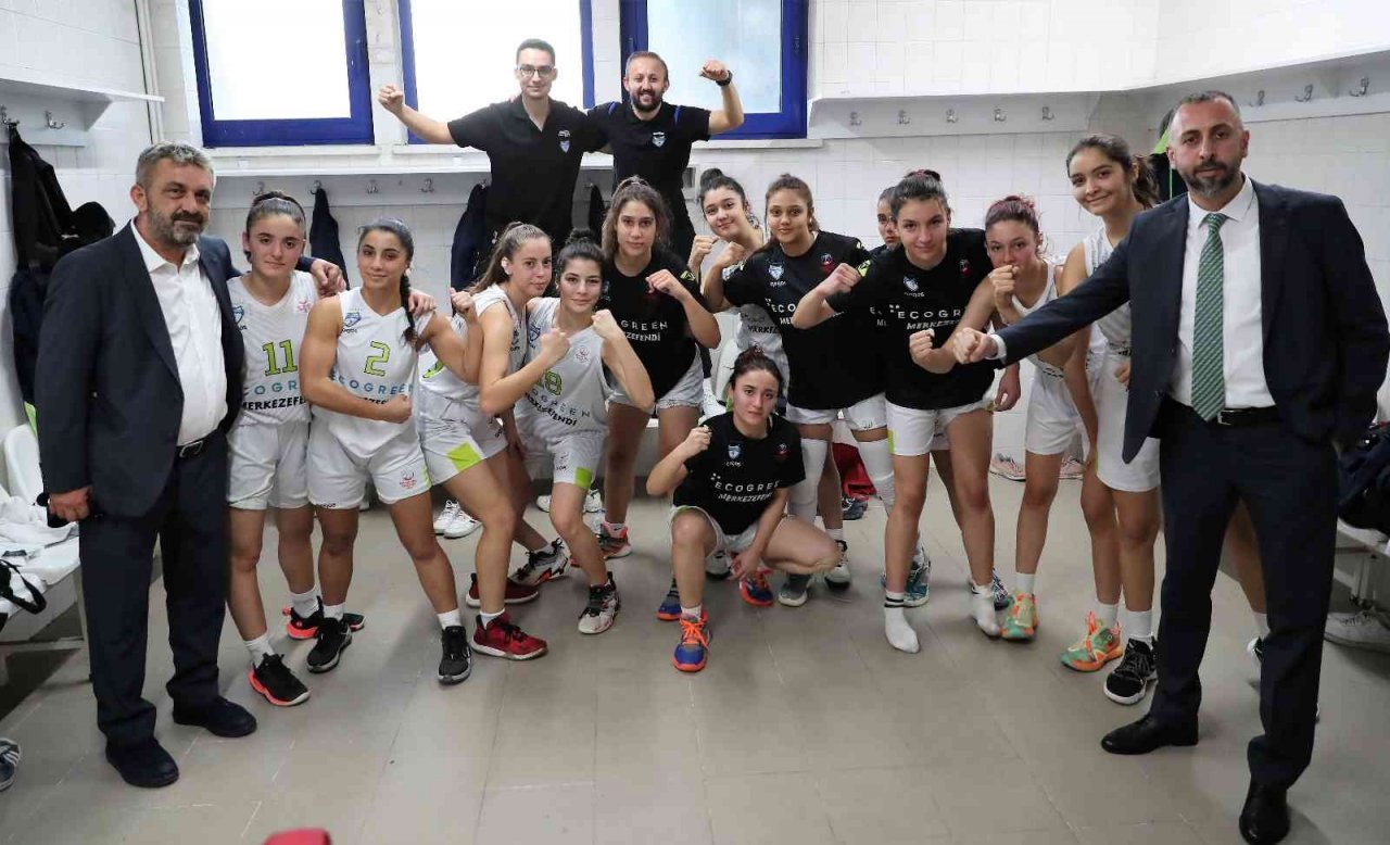 Ecogreen Merkezefendi’nin genç kızları ligde doludizgin ilerliyor
