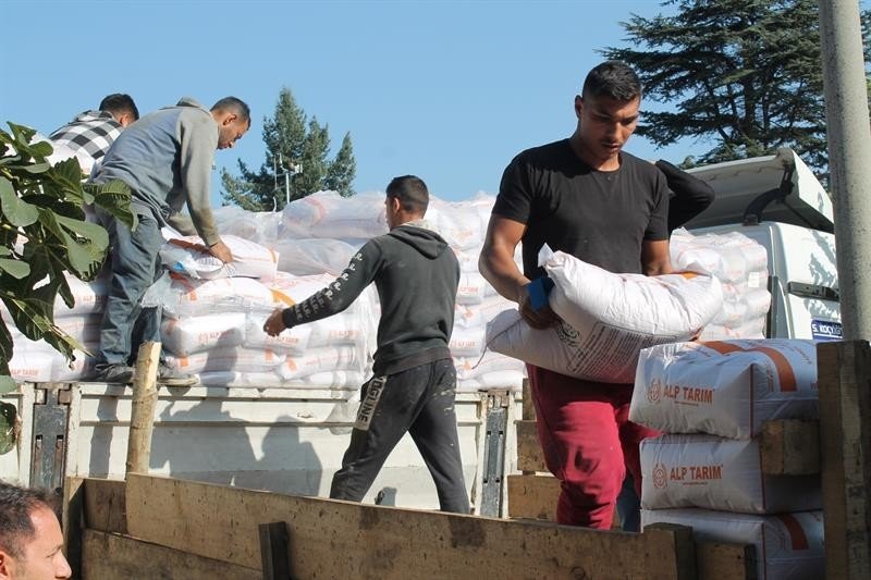 221 üreticiye 95 bin kilo buğday dağıtıldı