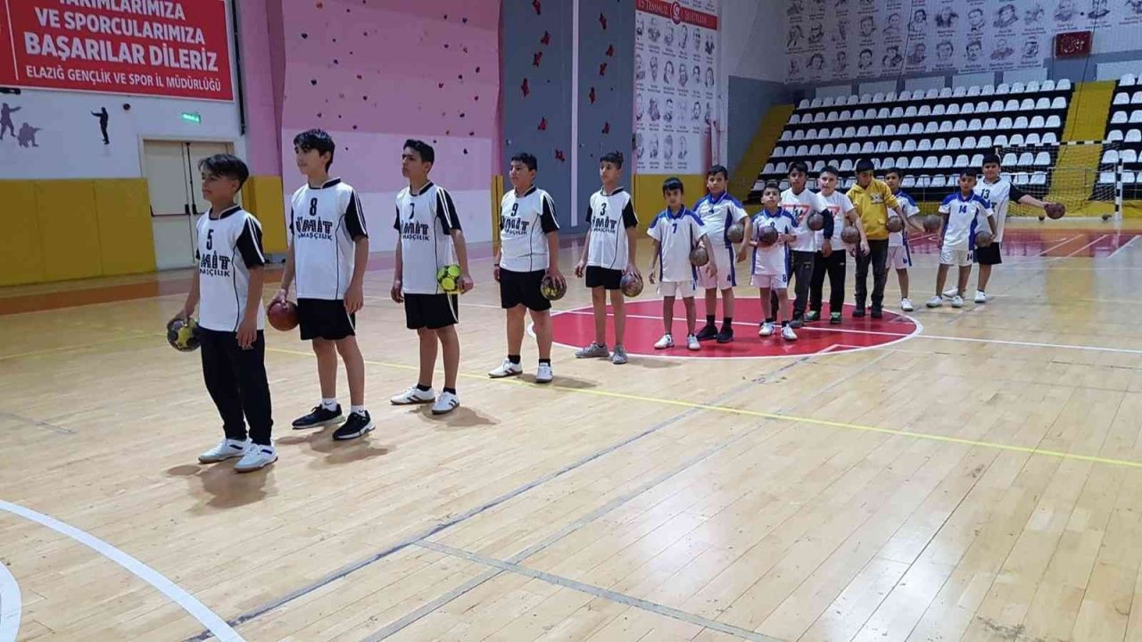 Elazığ GSB hentbol takımları çalışmalara başladı