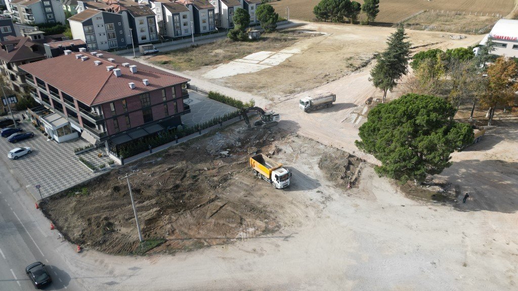 İnegöl’ün batı girişi yeni düzenlemeyle daha güvenli hâle geliyor