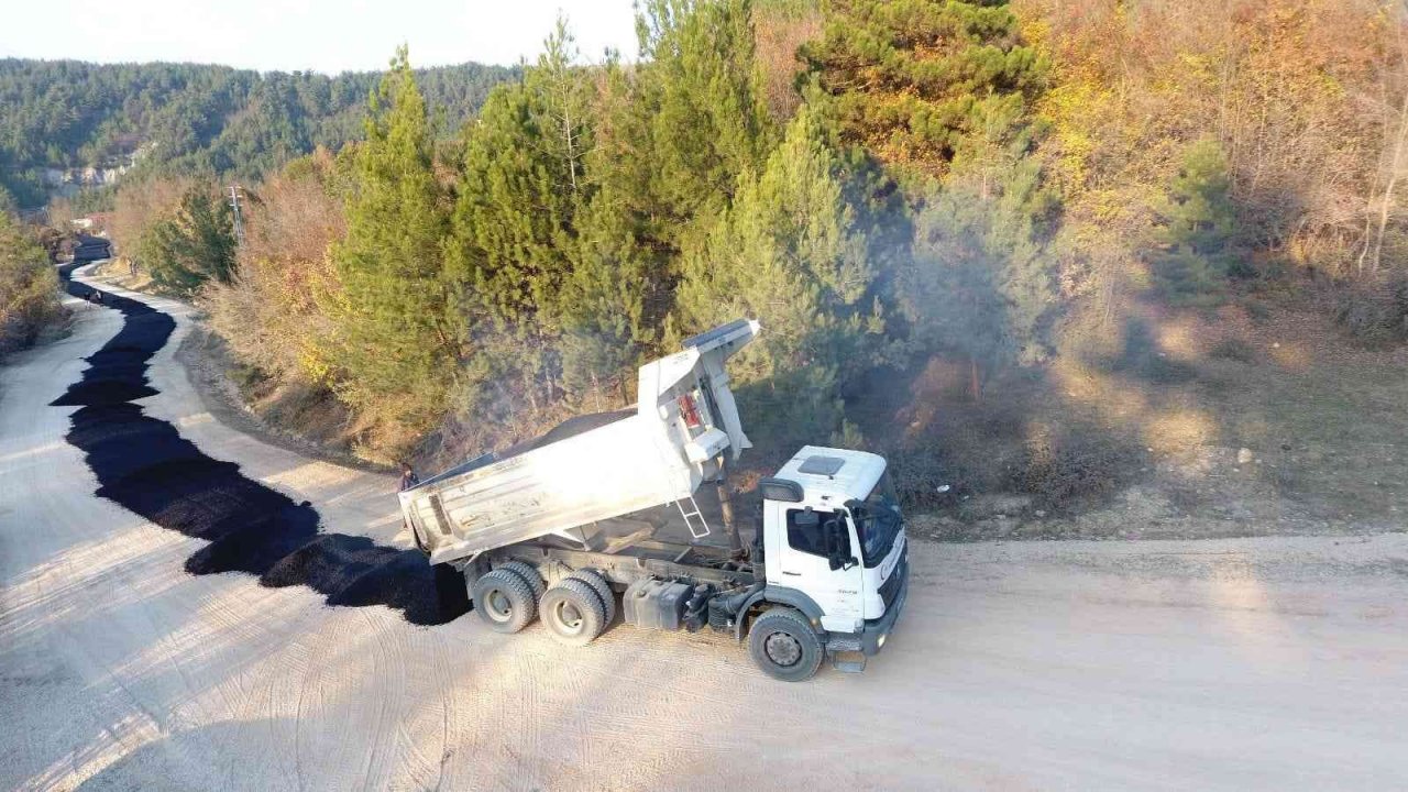 Karabük’te köyler konforlu yola kavuşuyor