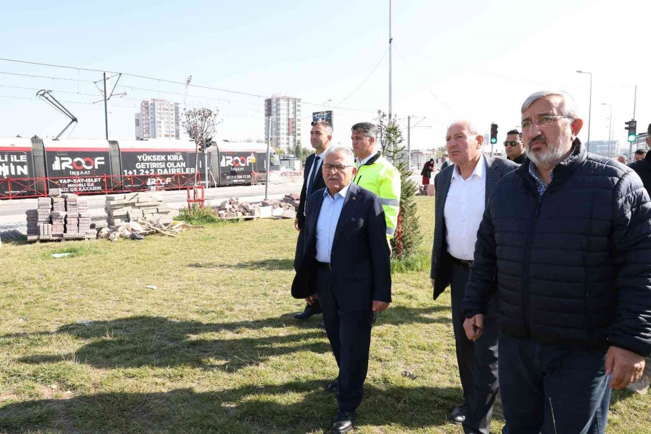 Başkan Büyükkılıç’tan raylı sistem hattı çalışmalarına yakın markaj