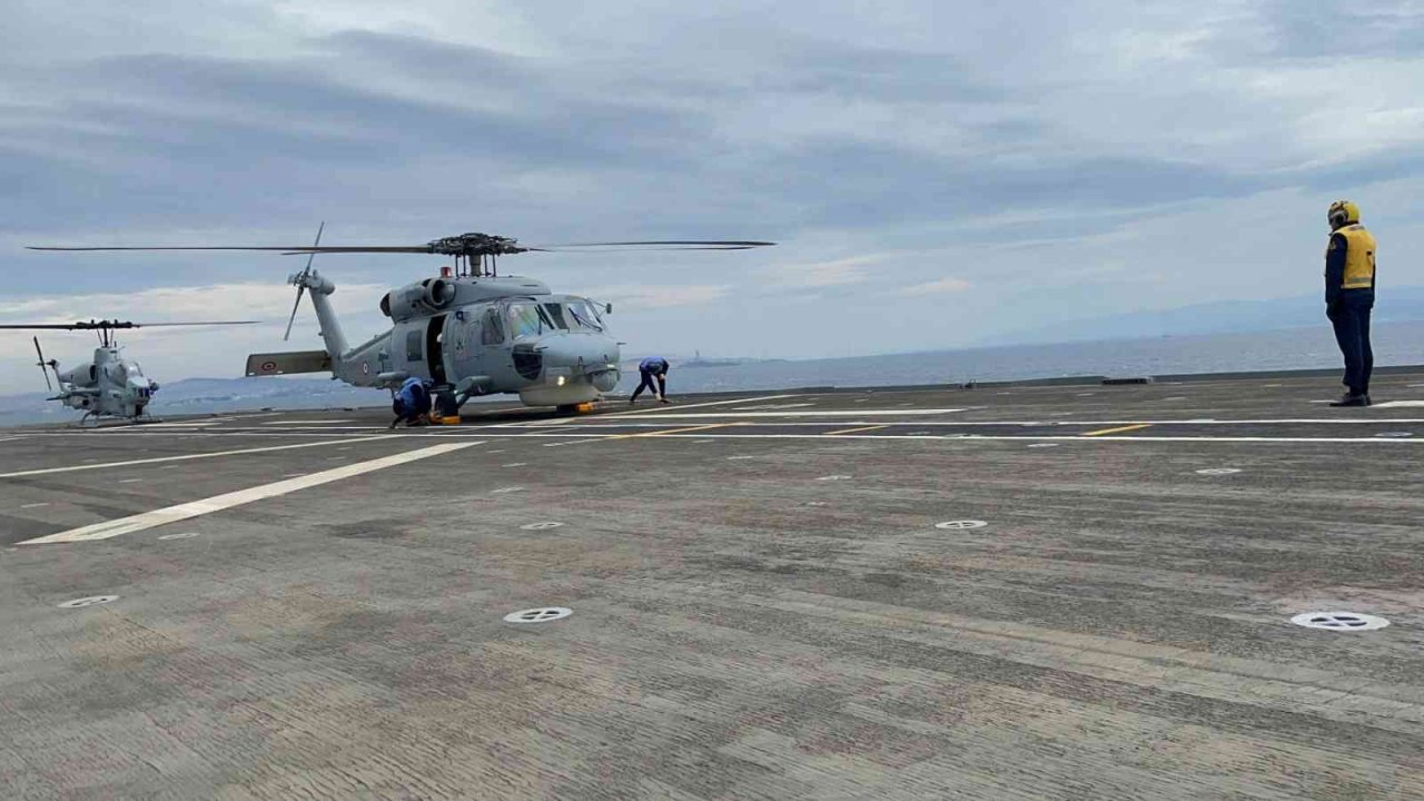 Çok maksatlı amfibi gemisi Lhdanadolu’ya ilk iniş gerçekleştirildi