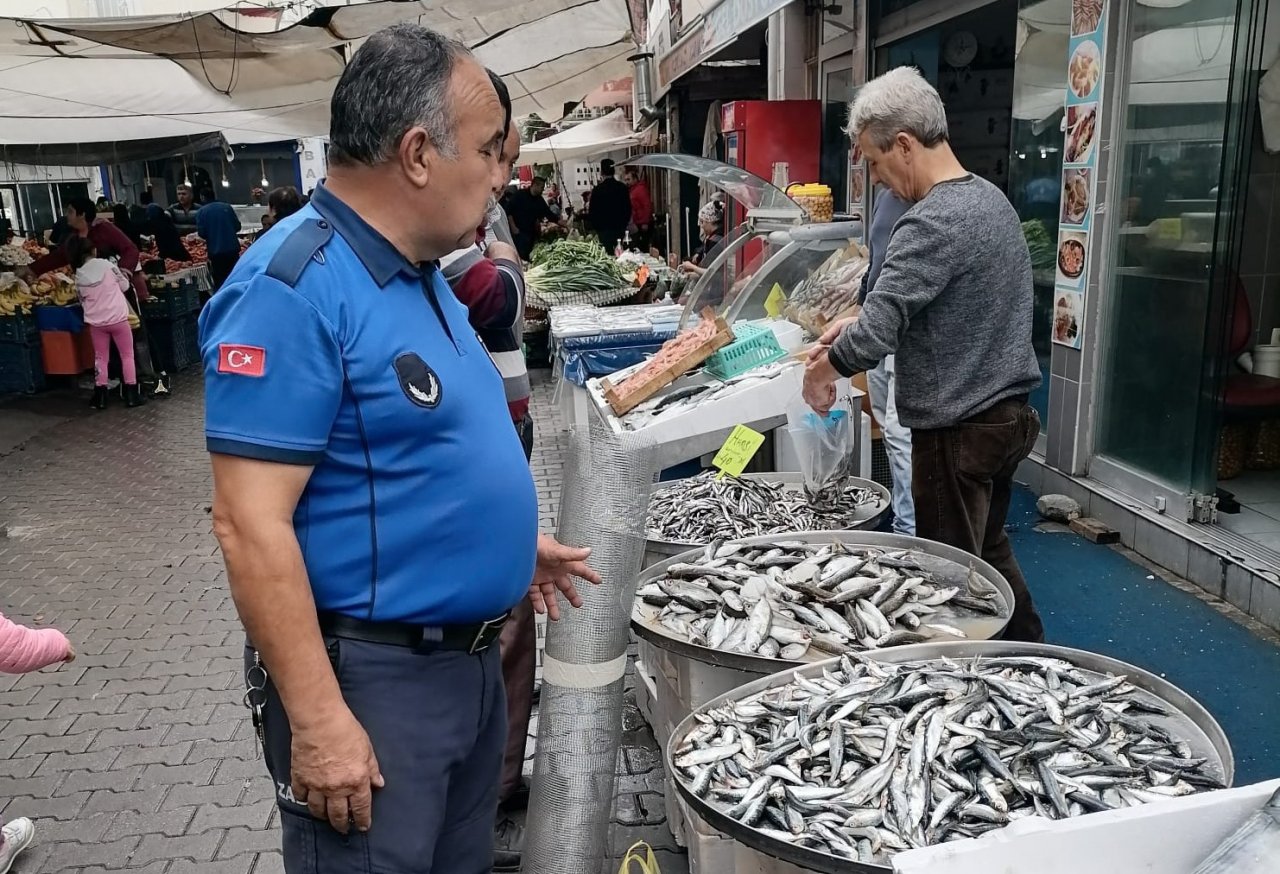 Ortaca Beleediyesi zabıta ekiplerinden pazar yerlerinde fiyat denetimi