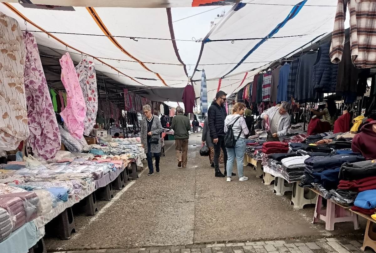 Ortaca Beleediyesi zabıta ekiplerinden pazar yerlerinde fiyat denetimi