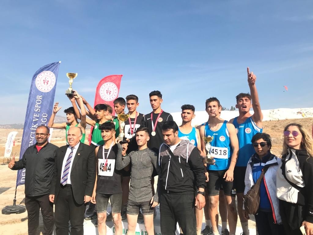 Denizli’de Yunusemre rüzgarı esti