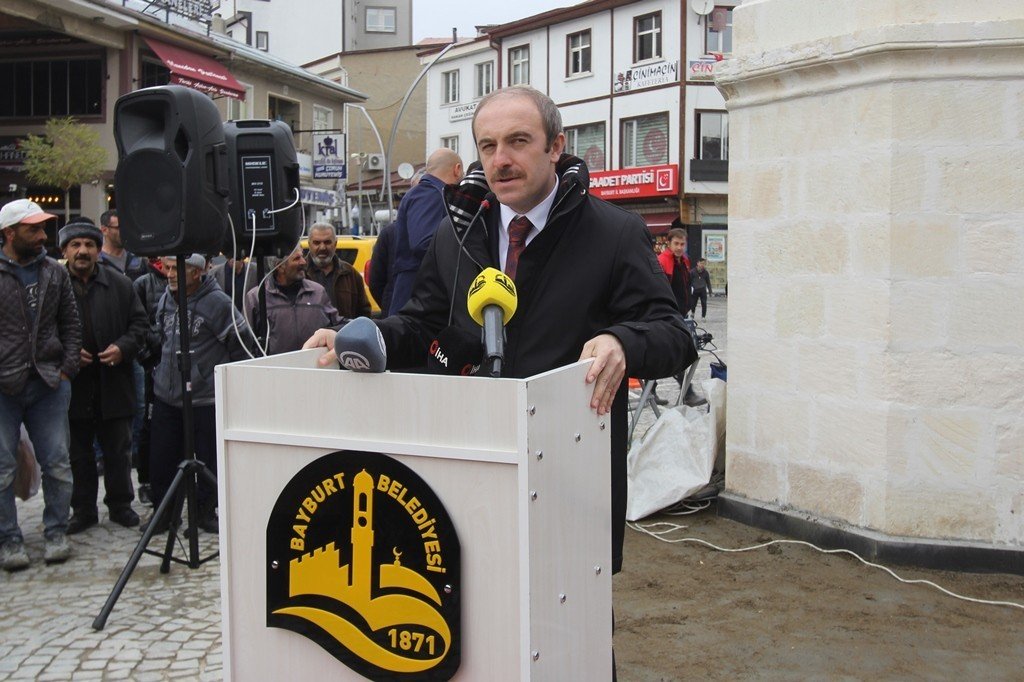 Bayburt’un simgesi Tarihi Saat Kulesi yeni yüzüyle hizmete açıldı