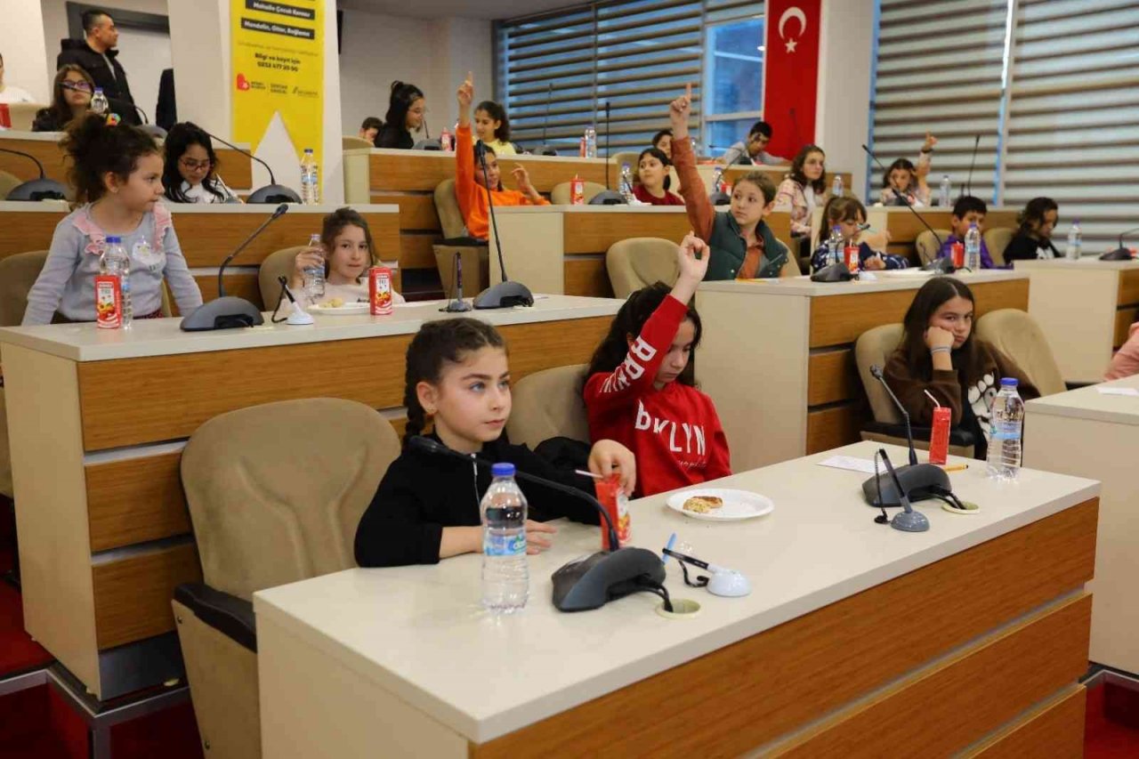 Bayraklı’nın çocukları: “Yarınları biz kuracağız”