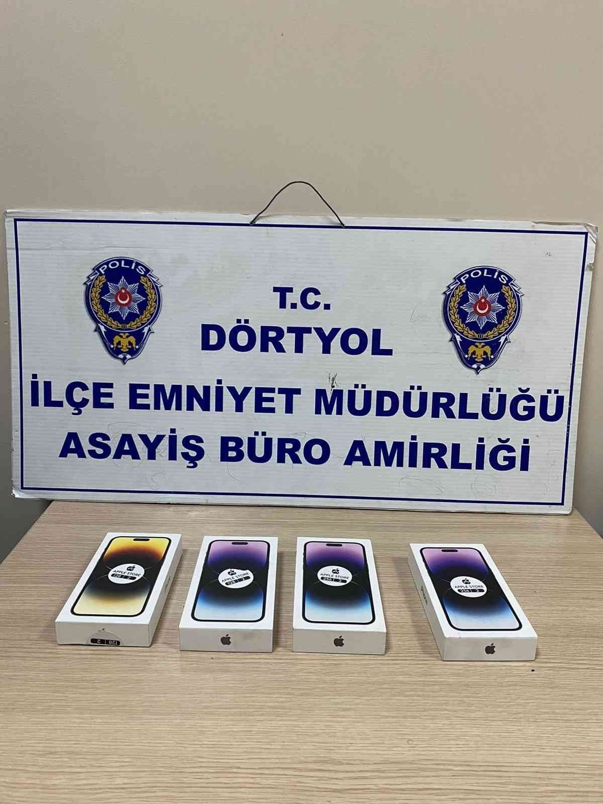 Hatay’da 75 kaçak telefon ele geçirildi