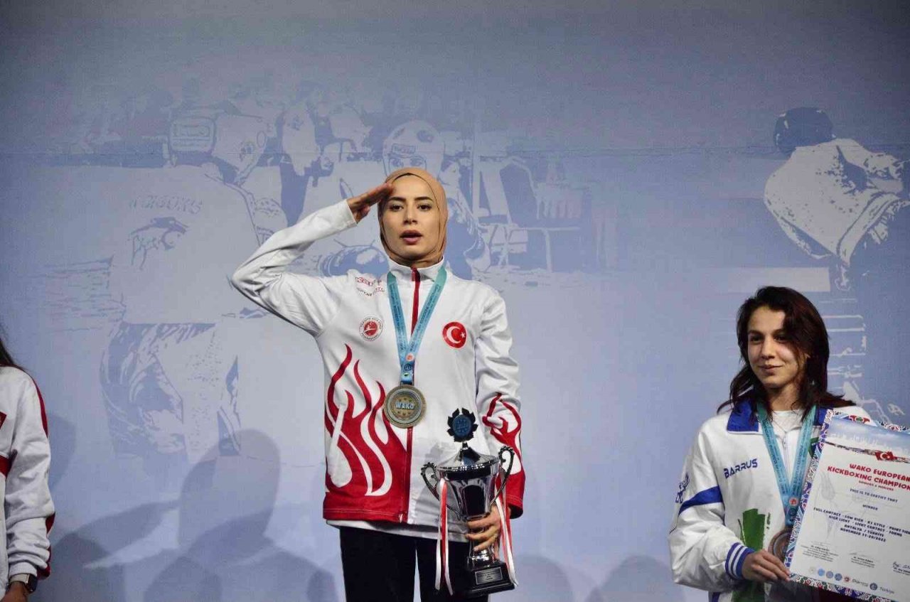 Büyükkılıç’tan Avrupa Şampiyonu Hançer’e tebrik