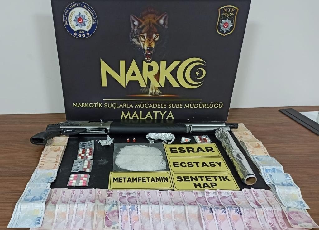 Malatya’da zehir tacirlerine darbe üstüne darbe