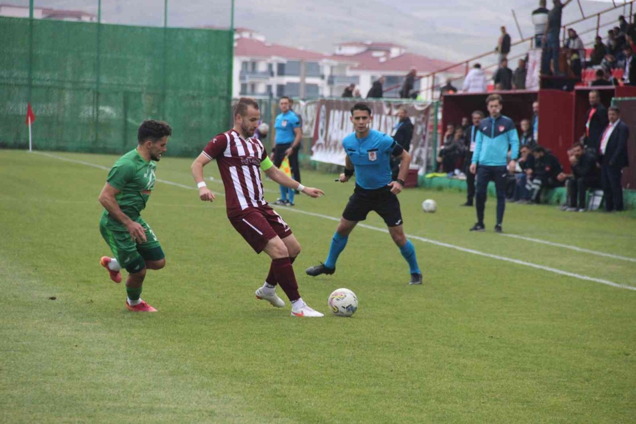 TFF 3. Lig: ES Elazığspor: 1 - 1922 Konyaspor: 2