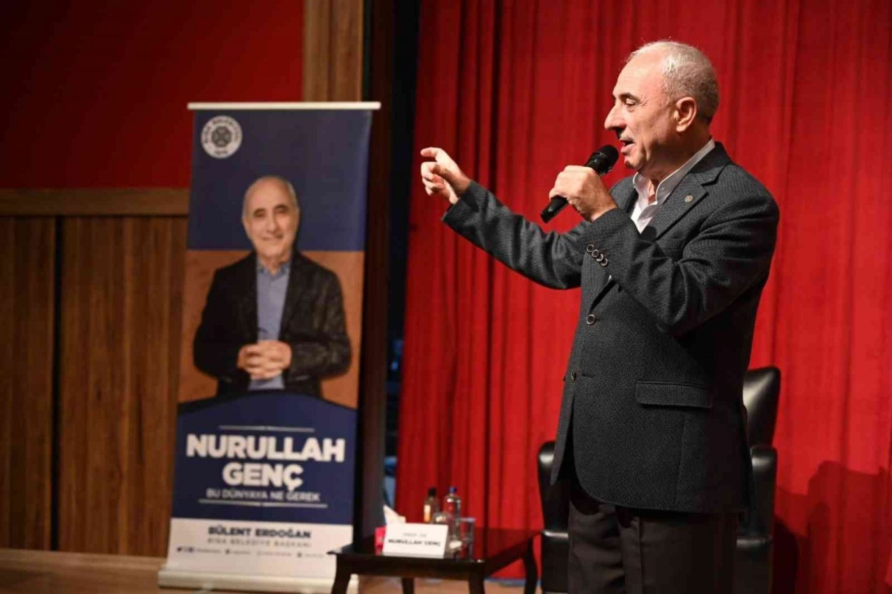 Prof. Dr. Nurullah Genç, Biga’da konferans verdi