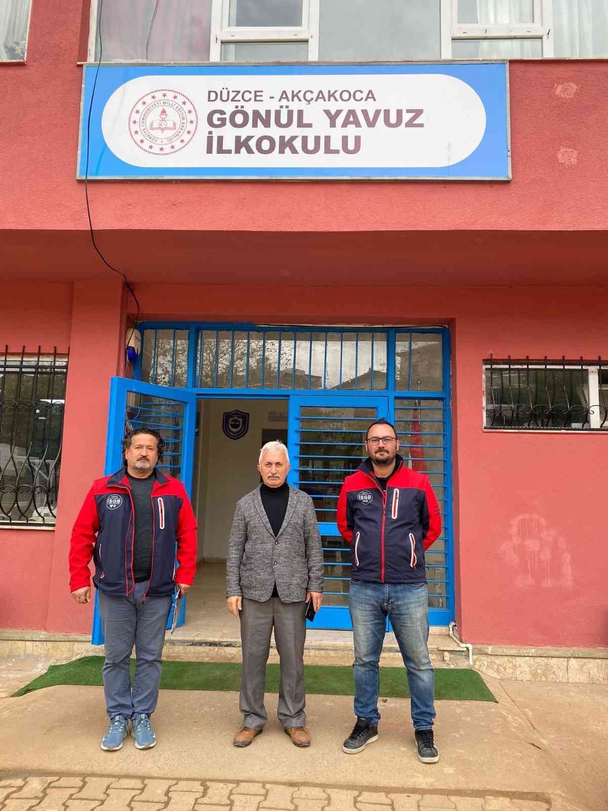 Akçakoca’da 4 okula "Okulum Temiz" belgesi verildi