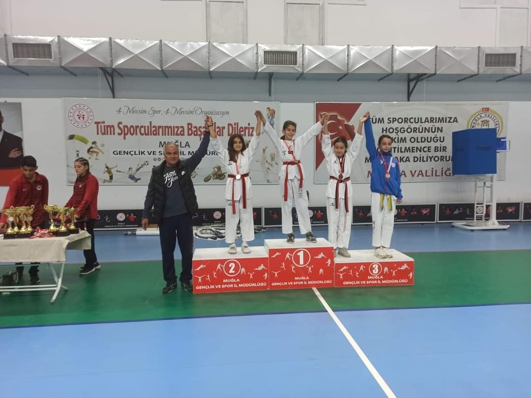 Köyceğizli tekvandocular şampiyonaya damga vurdu