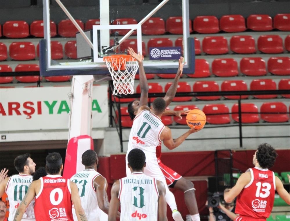 Pınar Karşıyaka’nın düşüşü devam ediyor