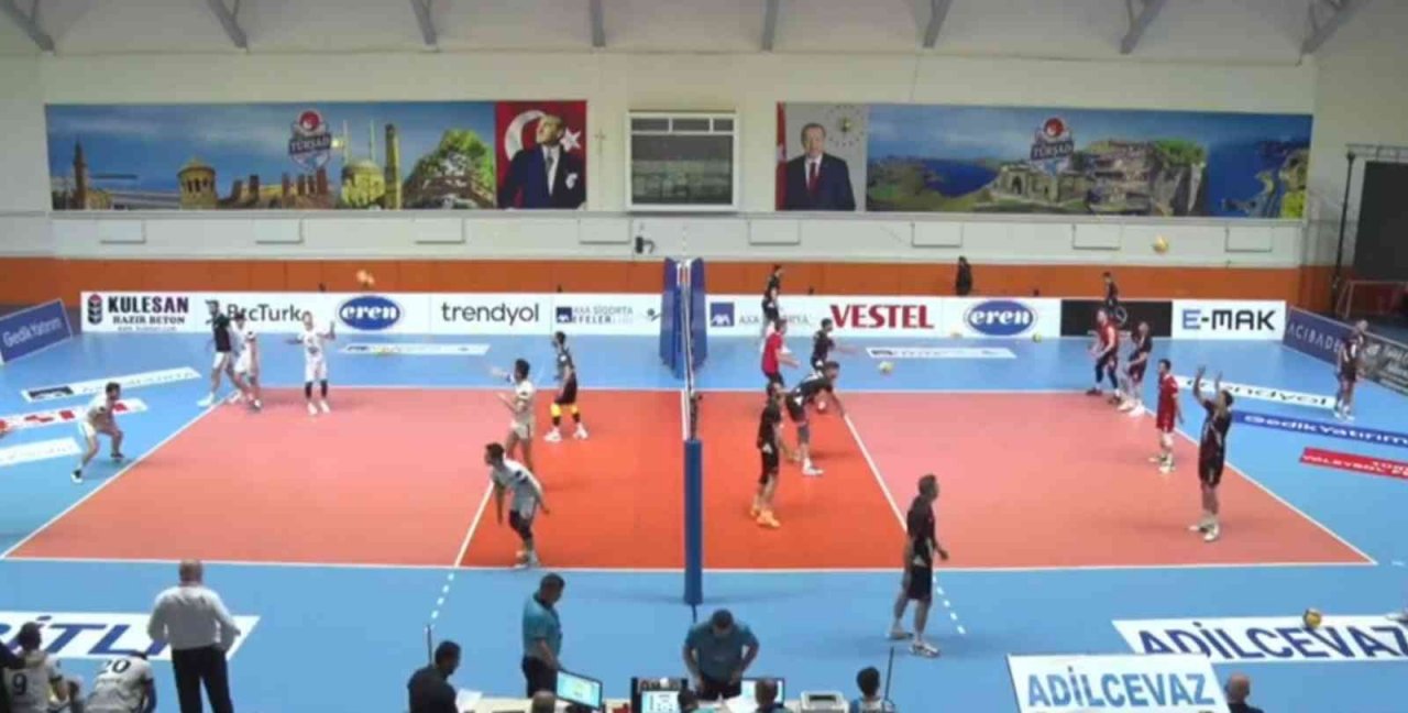 Efeler Ligi: TÜRŞAD: 3 - Spor Toto: 2