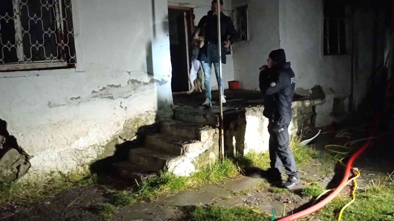 Engelli adam evde çıkan yangında hayatını kaybetti