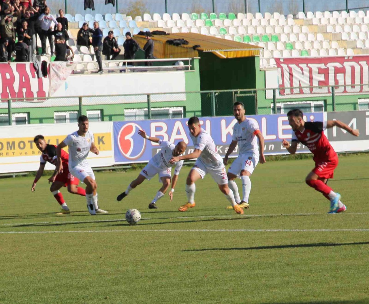 TFF 2. Lig: Sivas Belediyespor: 0 - İnegölspor: 2