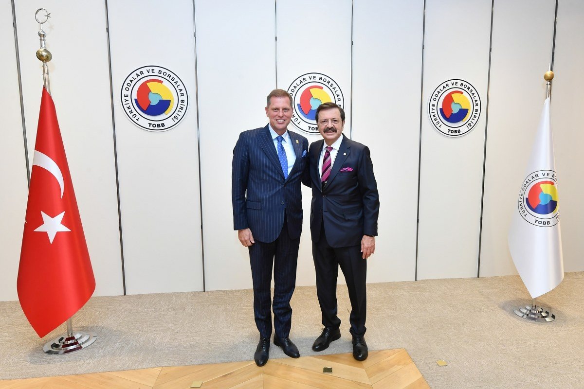 Manisa Ticaret Borsası TOBB Başkanı Hisarcıklıoğlu ile görüştü