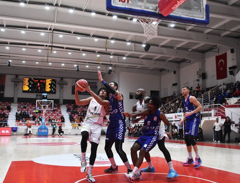 Basketbol Süper Ligi: Aliağa Petkimspor: 79 - Onvo Büyükçekmece Basketbol: 75