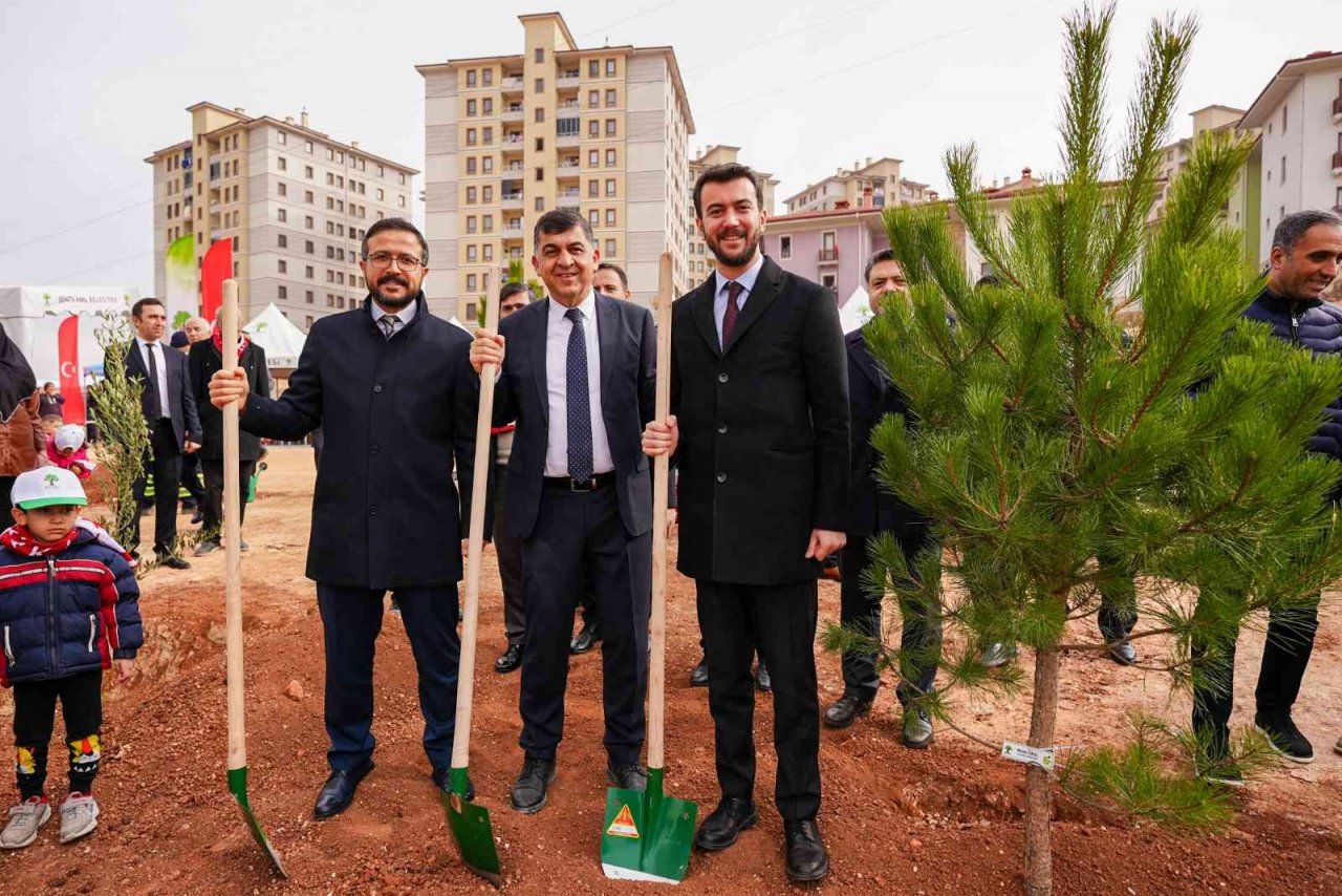 Şehitkamil 25. ormana can suyu verildi