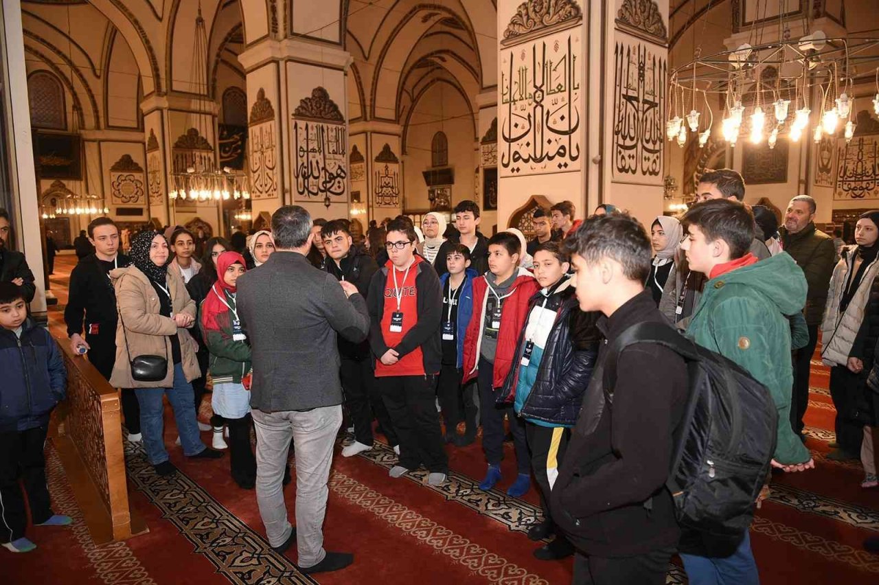 Altındağlı gençler Bursa’yı gezdi