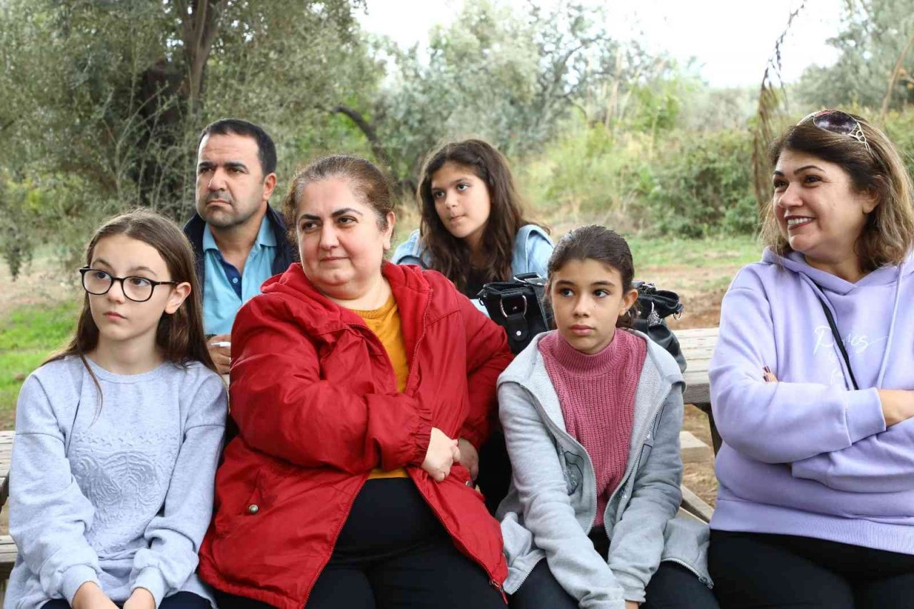 Büyükşehir izcileri Zeytin Park’ta kamp yaptı