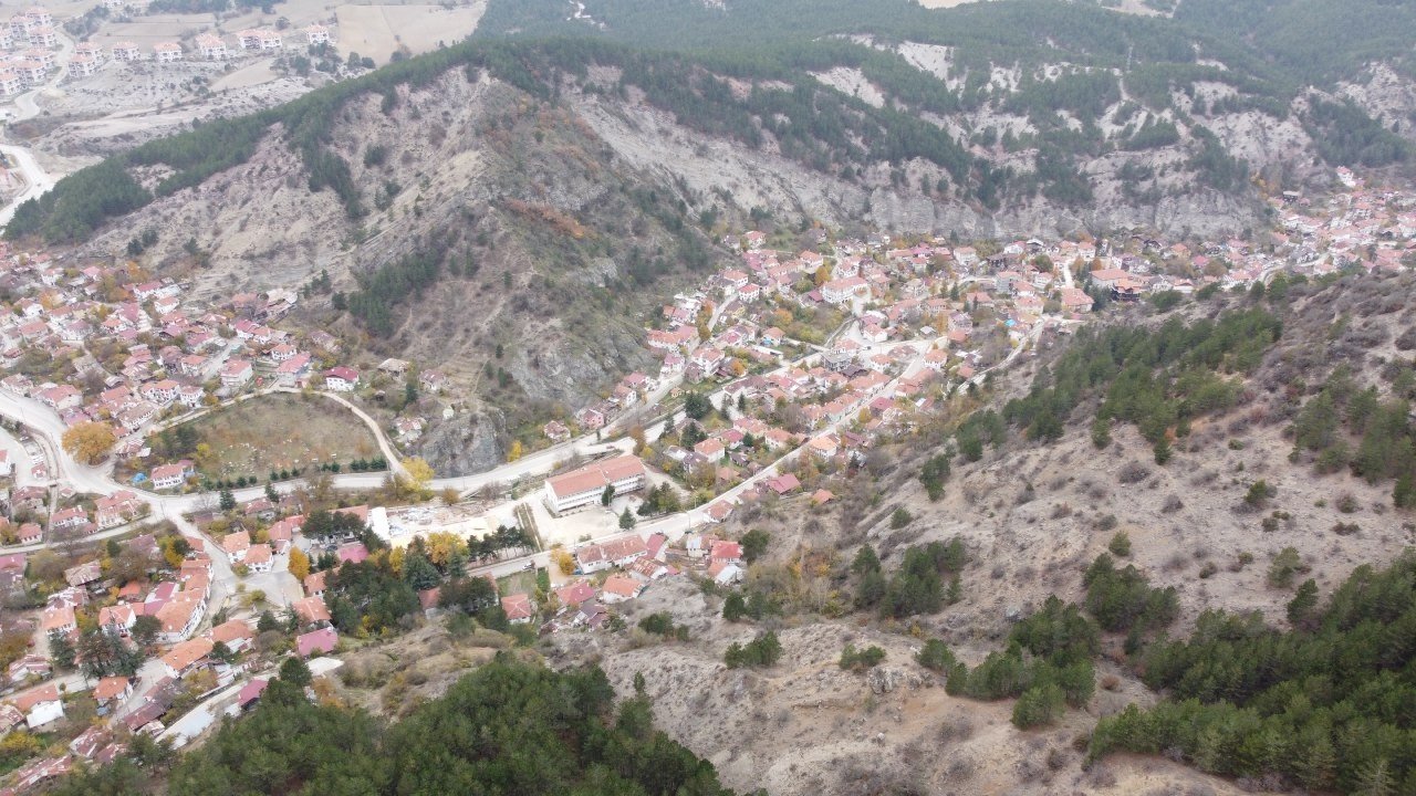 Tarihi Mudurnu kışa hazırlanıyor