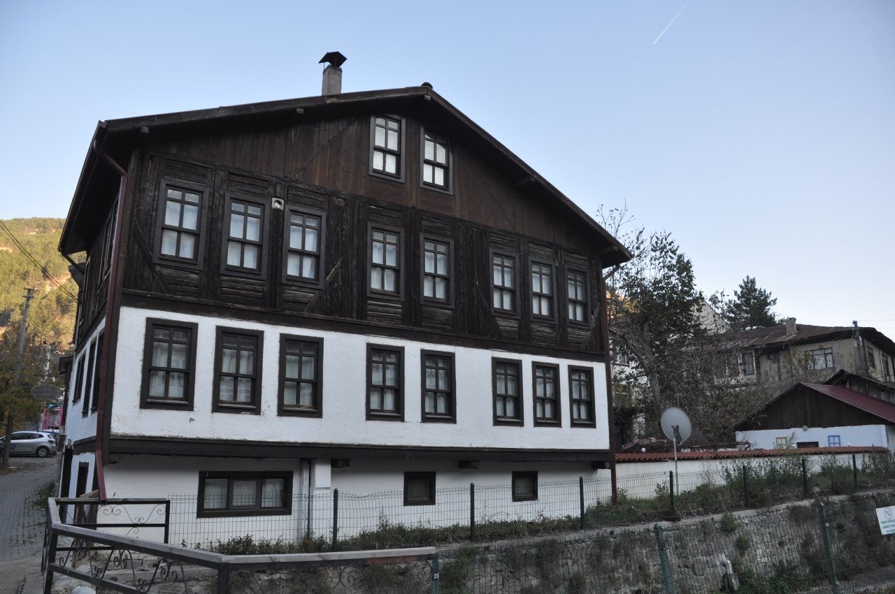 Tarihi Mudurnu kışa hazırlanıyor